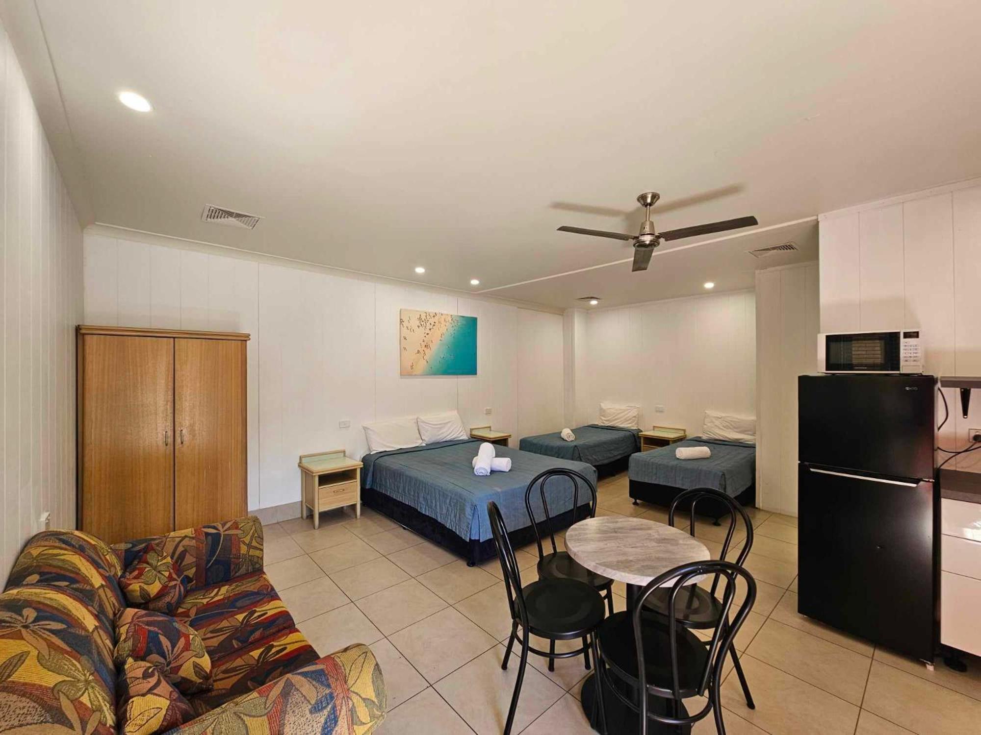 Chelsea Motor Inn Кофс-Харбор Экстерьер фото