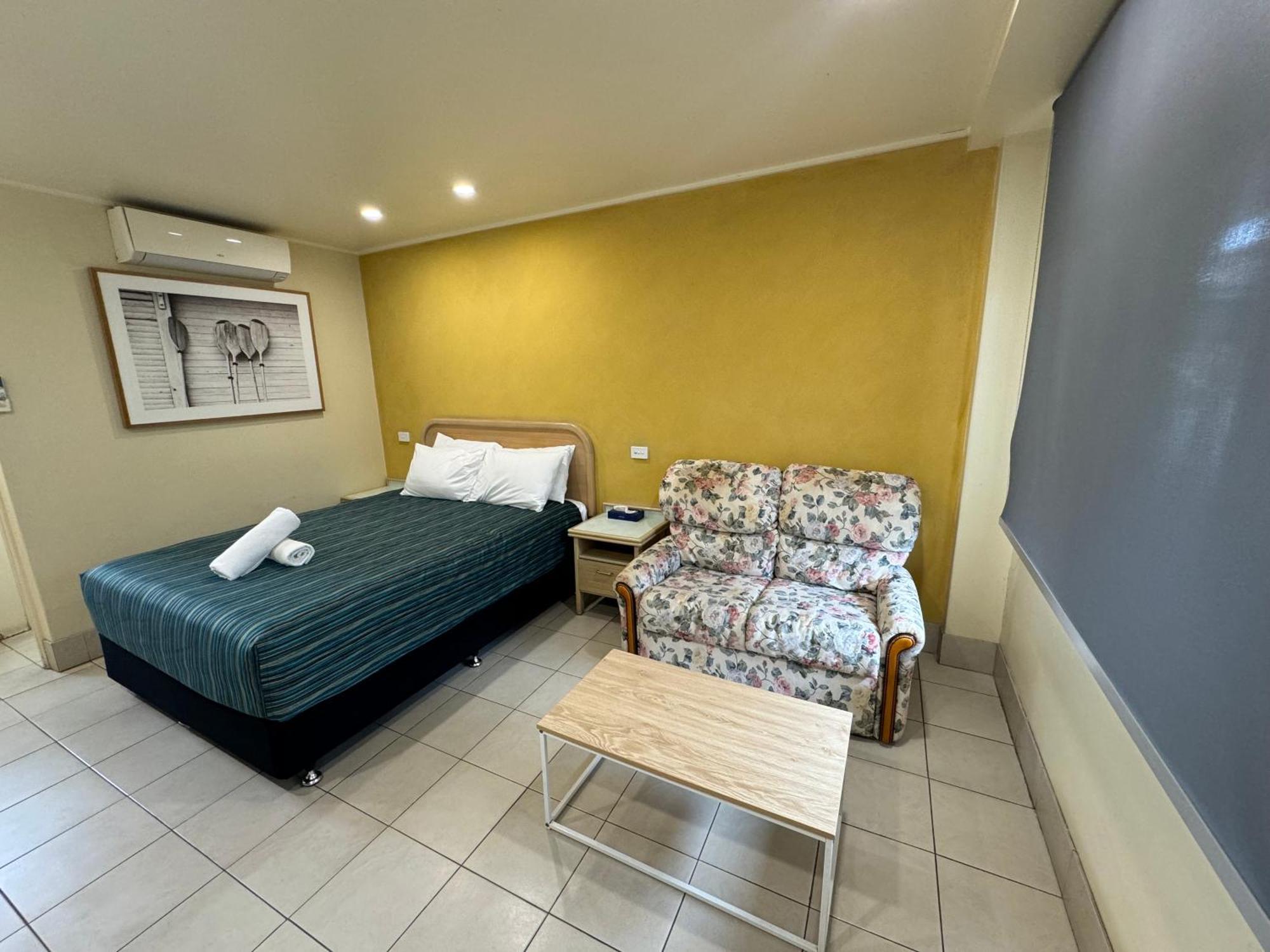 Chelsea Motor Inn Кофс-Харбор Экстерьер фото